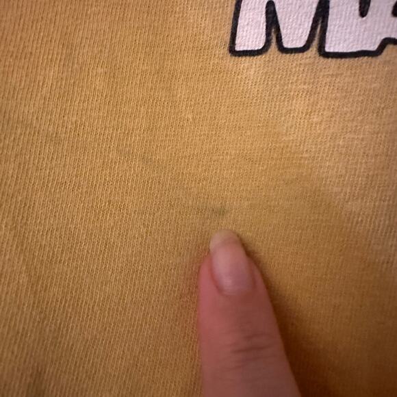 Super Mario Cart yellow super center graphic tee shirt size medium - Picture 4 of 5